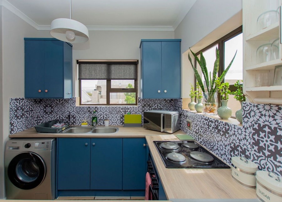 2 Bedroom Property for Sale in Helios Place Western Cape